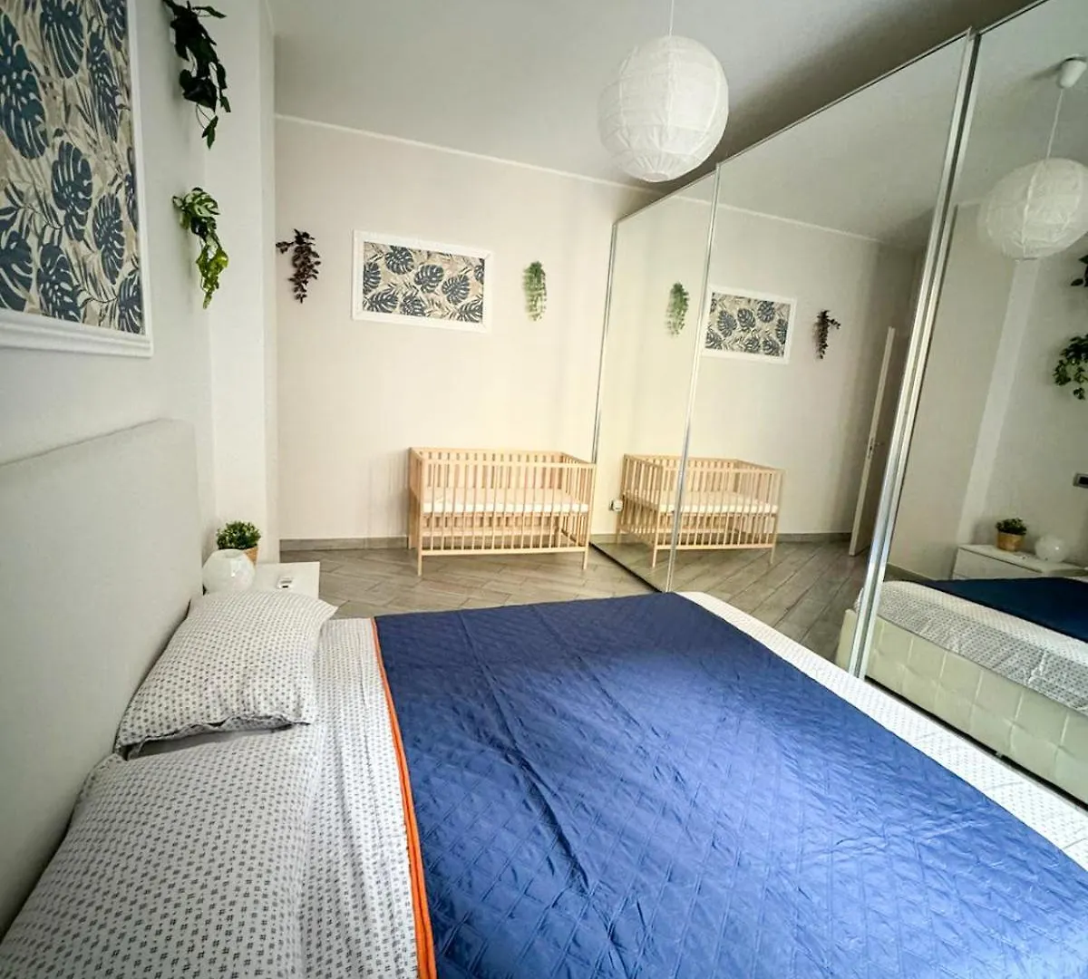 Home In Town - Fiera Milano City Near San Siro Stadium 0*,  Italia